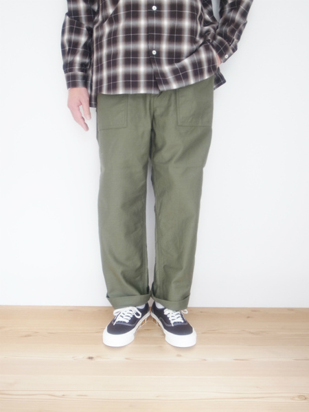 Ordinary fits BAKER PANTS OPC-P008 KHK