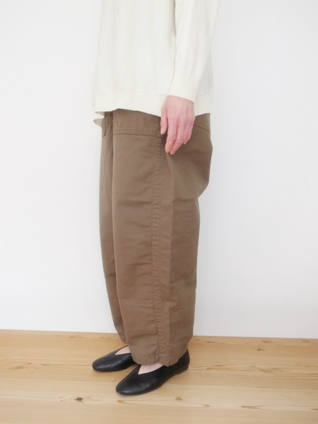 Ordinary fits JAMES PANTS  P149 KHK