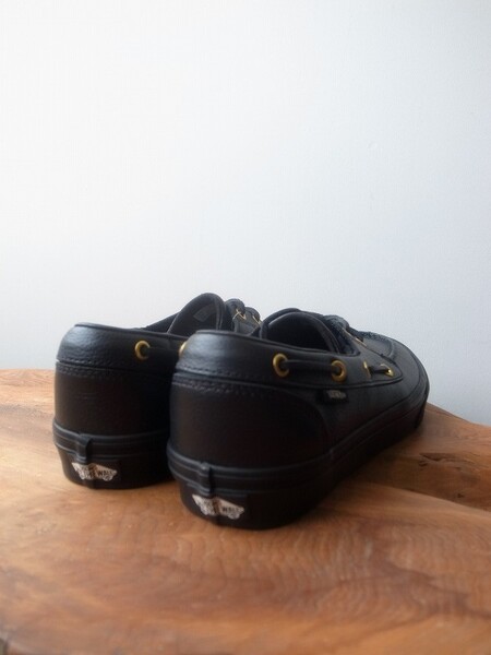 VANS 2-Eyelet Boat Shoe