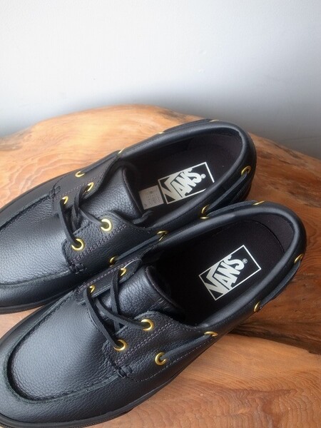VANS 2-Eyelet Boat Shoe