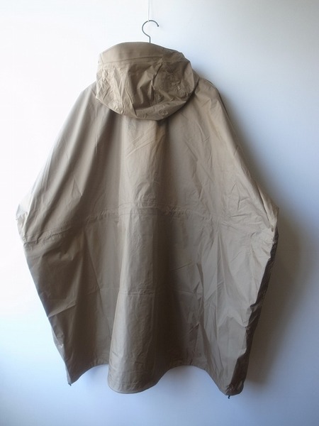 THE NORTH FACE WUROS FIELD UTILITY PONCHO