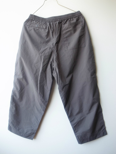 BURLAP OUTFITTER WIDE TRACK PANT DARK CHARCOAL