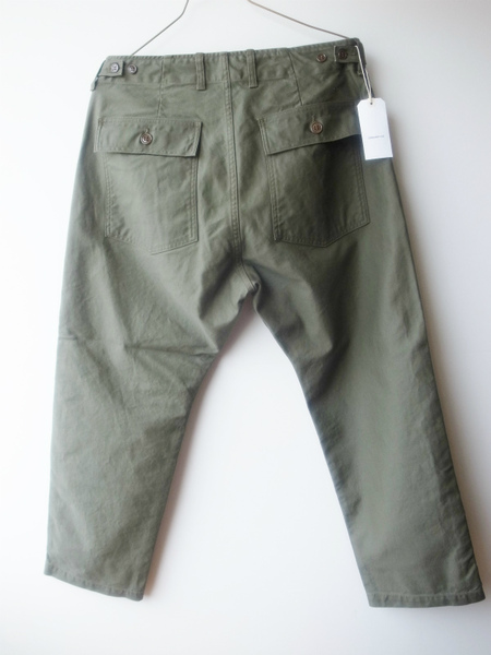 Ordinary fits 108 BAKER PANTS KHAKI