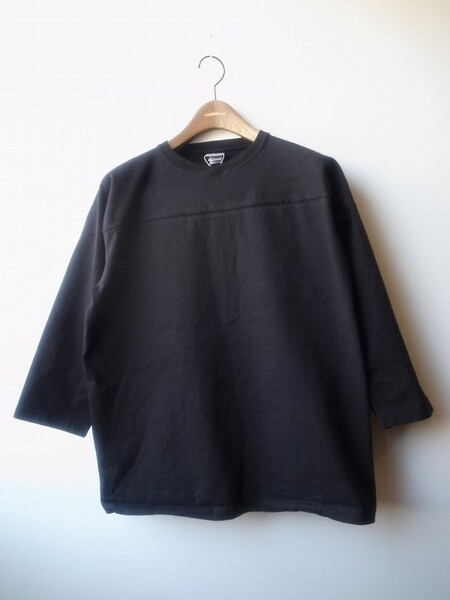 WALLA WALLA SPORT 9oz FOOTBALL TEE BLACK