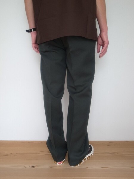 Manual Alphabet TWILL SEMI-EASY TROUSERS BOTLE GRE