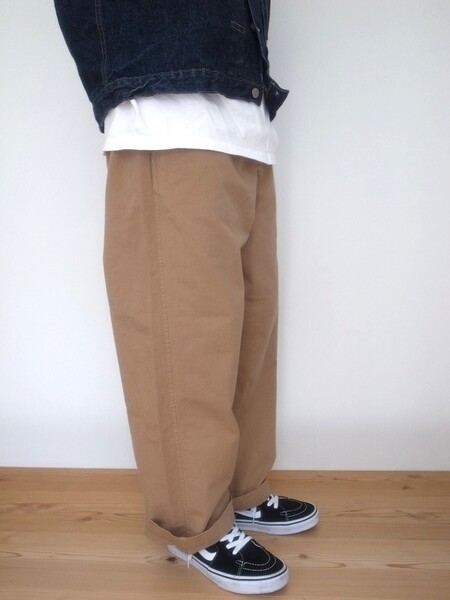 Ordinary fits CHINO PANTS