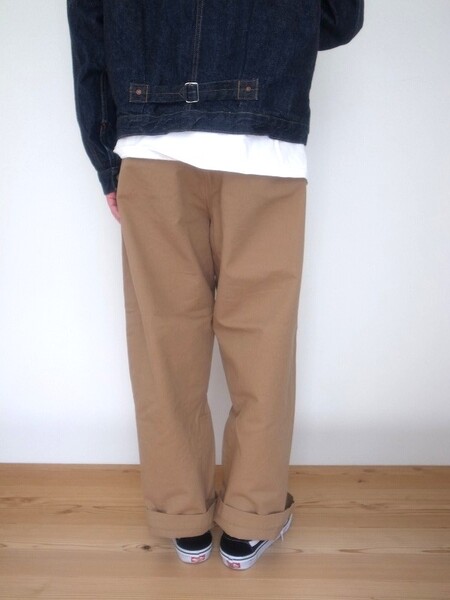 Ordinary fits CHINO PANTS