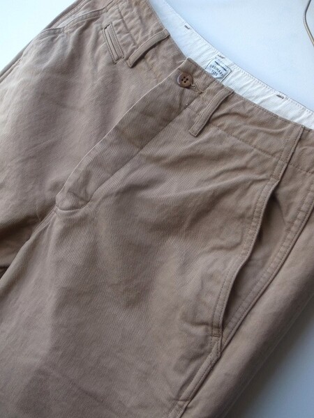 Ordinary fits CHINO PANTS