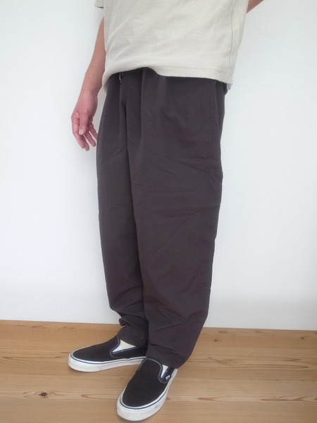 BURLAP OUTFITTER TRACK PANT RAVEN