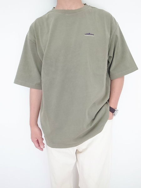 THOUSAND MILE PIGMENT EMBROIDERY H/S TEE GREEN