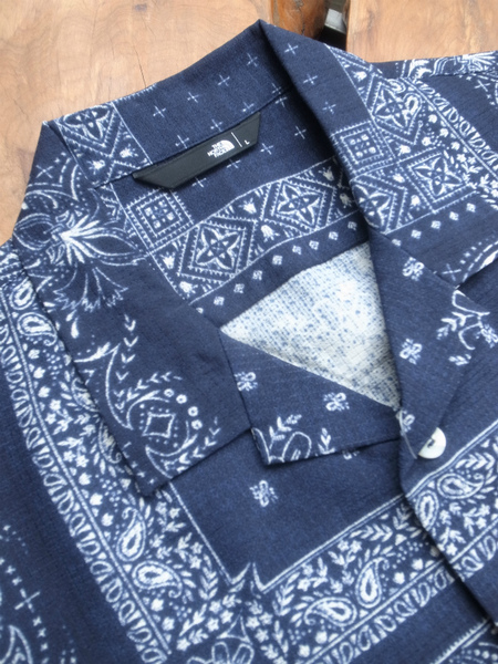 THE NORTH FACE S/S Aloha Vent Shirt バンダナリニューアルブルー