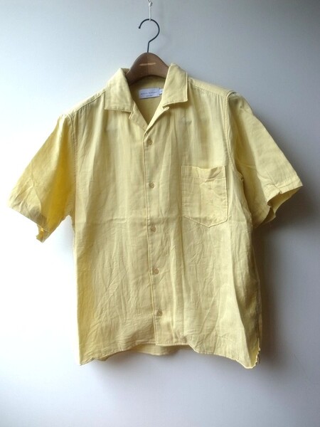 Manual Alphabet  ORGANIC GAUZE OPEN COLLAR SHT YEL