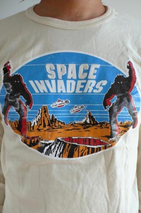 LEFT FIELD  L/S TEE　 (SPACE INVADERS)