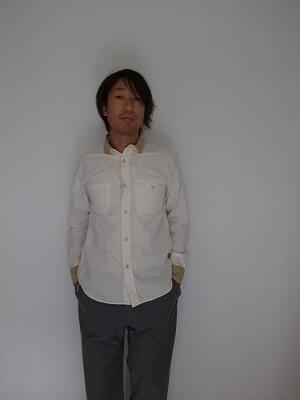 Ordinary fits  INVISIBLE B/D CLERIC SHIRT WHITE