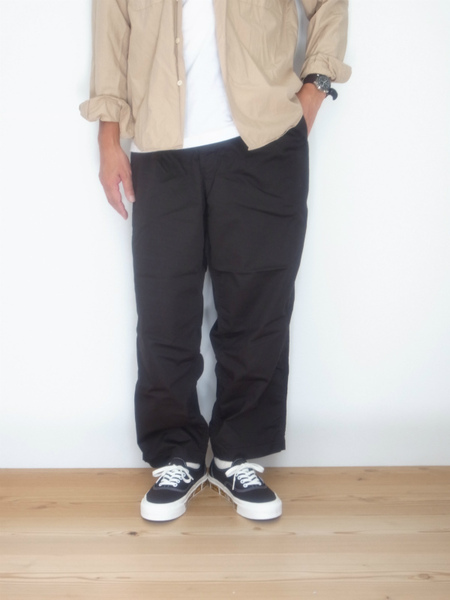 Ordinary fits TUCK WIDE TROUSER