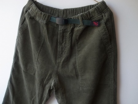 Gramicci CORDUROY LOOSE TAPERED RIDGE PANTS TOLIVE