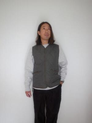 TAION  VNECK BUTTON VEST OLIVE