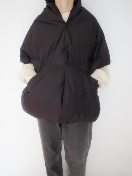 NANGA DOWN PONCHO MUFFLER