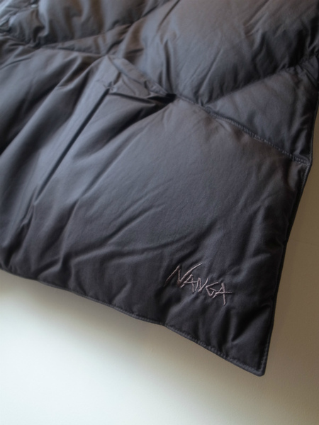 NANGA DOWN PONCHO MUFFLER