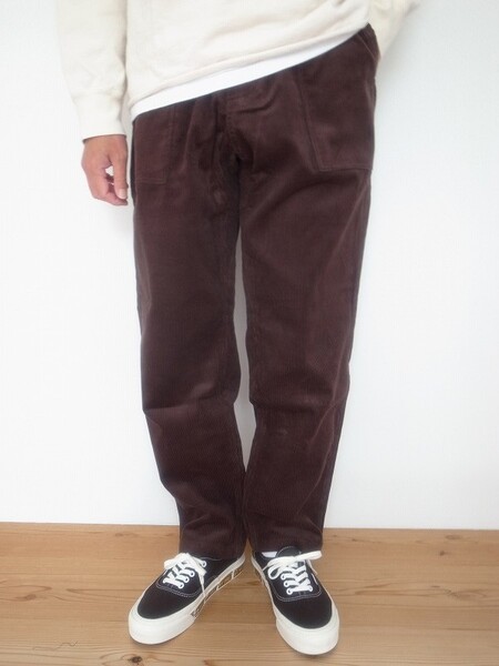 Gramicci CORDUROY LOOSE TAPERED RIDGE PANTS DBROWN