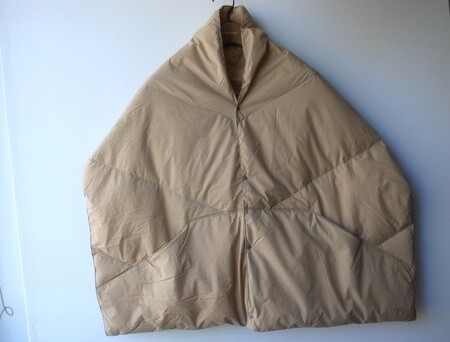 NANGA DOWN PONCHO MUFFLER TAN