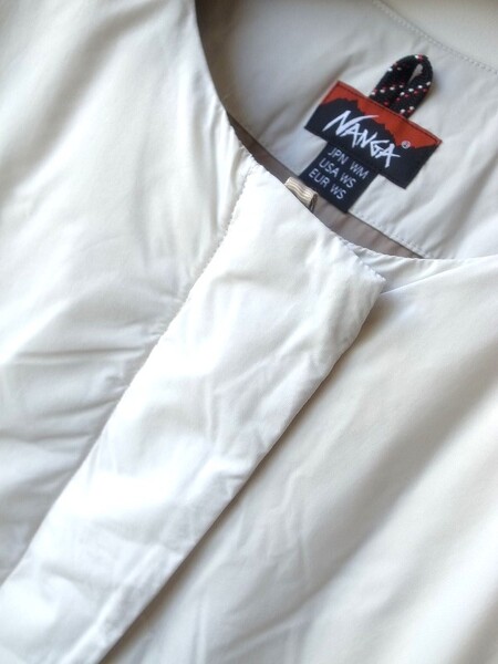 NANGA NO COLLER DOWN COAT IVORY