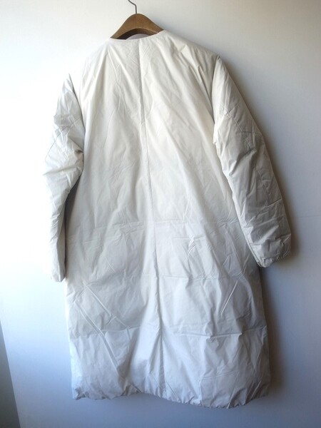 NANGA NO COLLER DOWN COAT IVORY